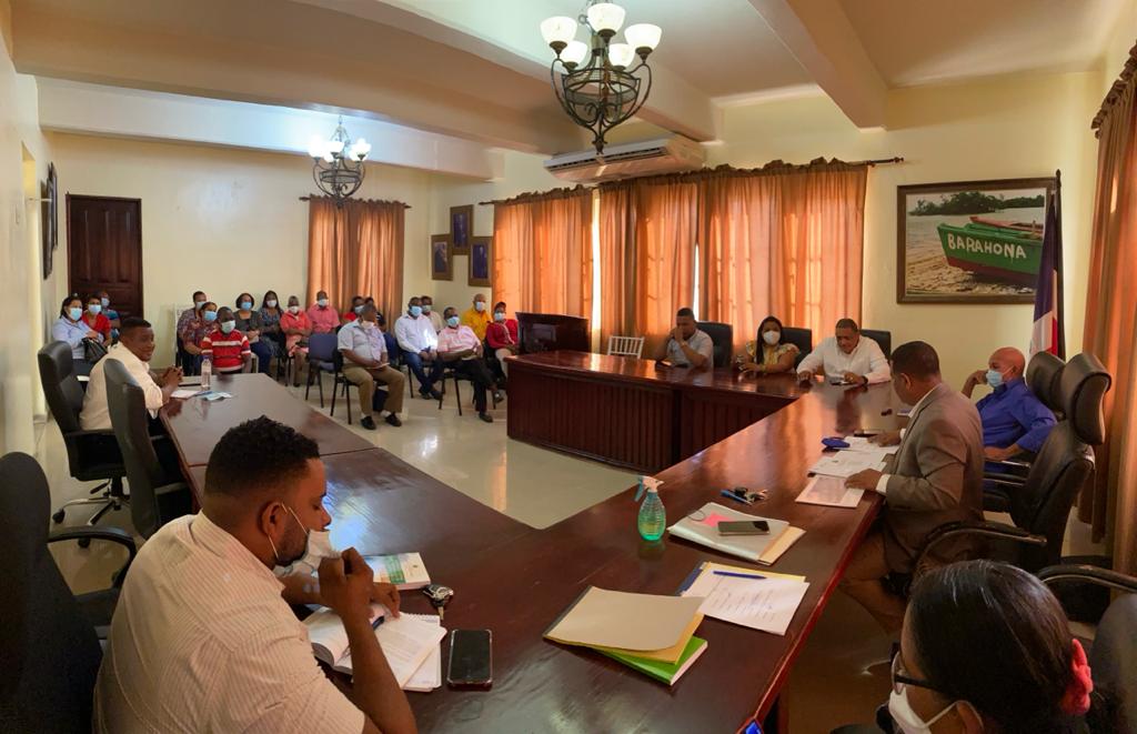 Ayuntamiento de Barahona realiza cabildo abierto para culminar el proceso de consulta del presupuesto participativo del 2021.'