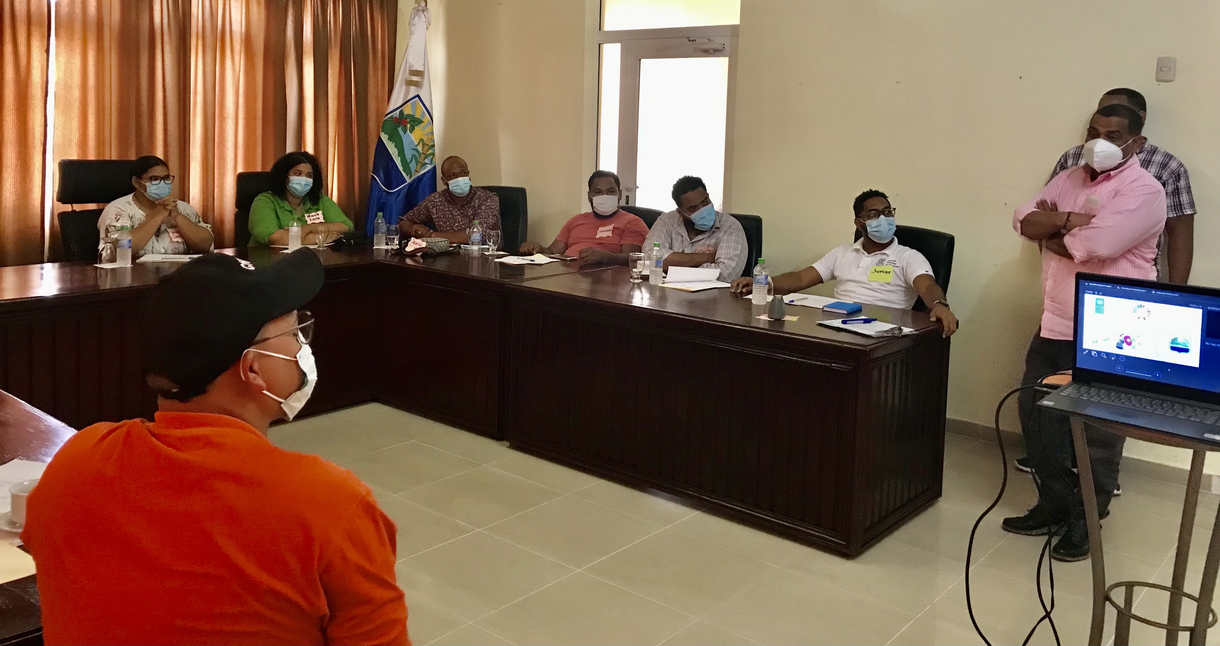 Alcaldía de Barahona y PNUD realizan encuentro con jóvenes para Plan de Recuperación Socioeconómica'